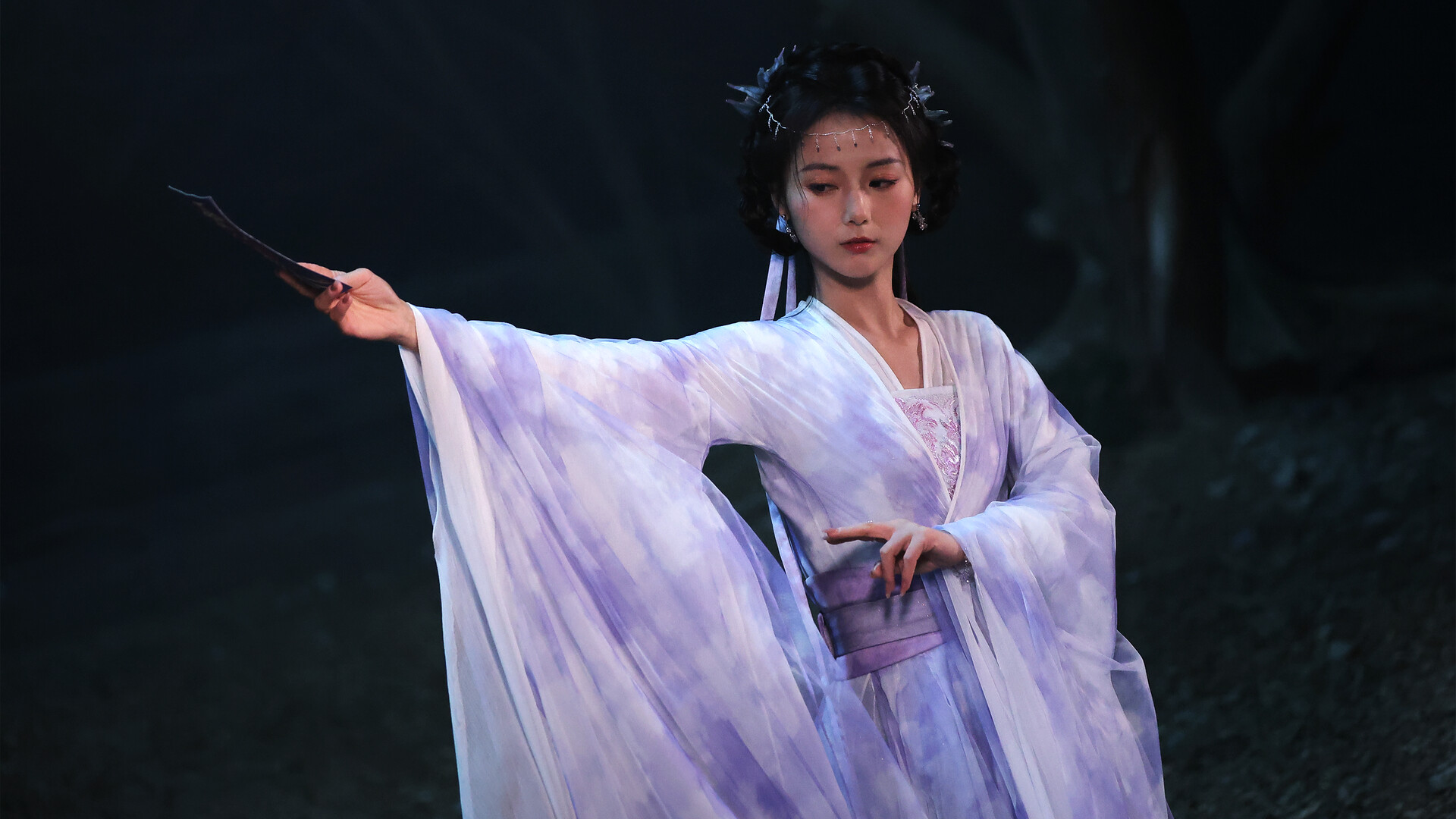 《美女，请别影响我成仙全球版》中文版 图片8