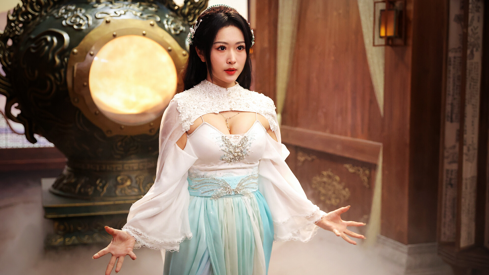 《美女，请别影响我成仙全球版》中文版 图片7